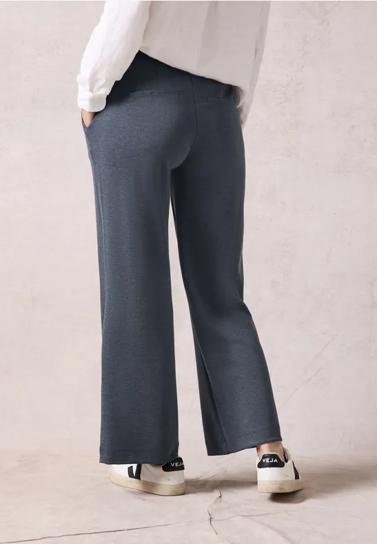 Weite Loungehose mit Kordelzug
