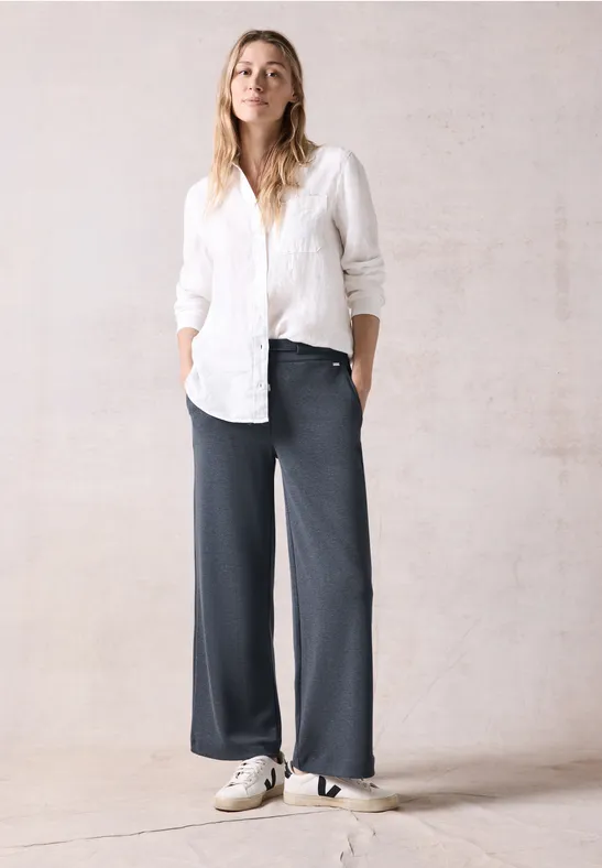 Weite Loungehose mit Kordelzug