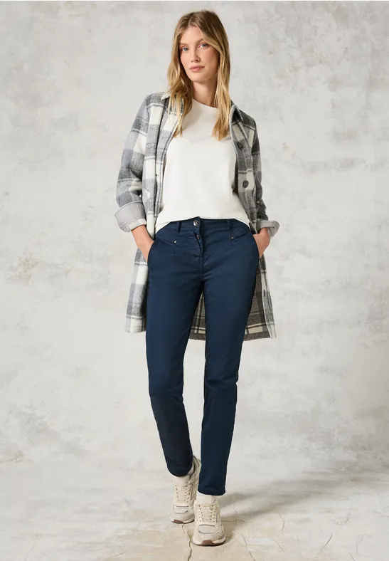 Schlanke Hose mit hoher Taille