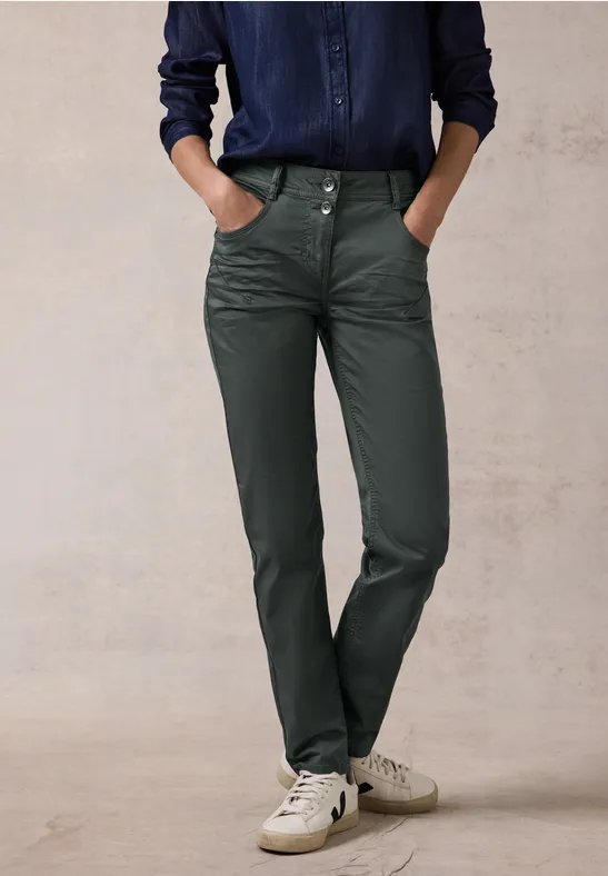 Grüne Chino-Hose in lässiger Passform