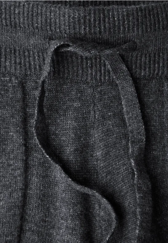 Lässige Strickhose mit weitem Bein
