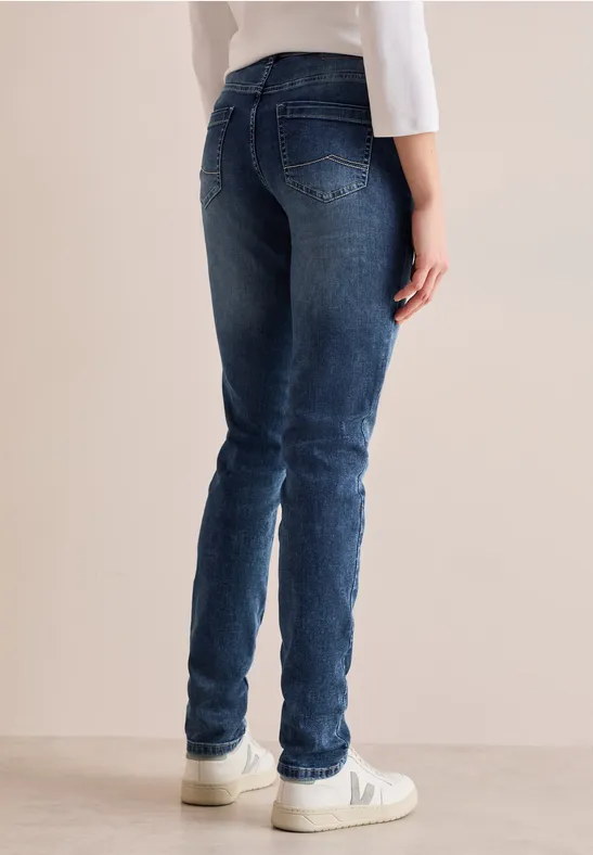 Damen Jeans im Casual Fit, schmale Beine