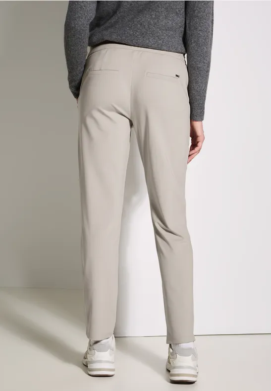 Lässige Hose mit Kordelzug in Beige