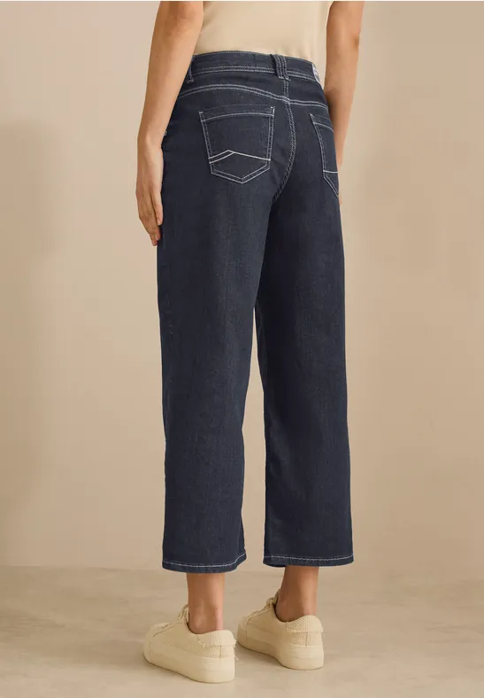 Cropped Jeans mit weitem Bein