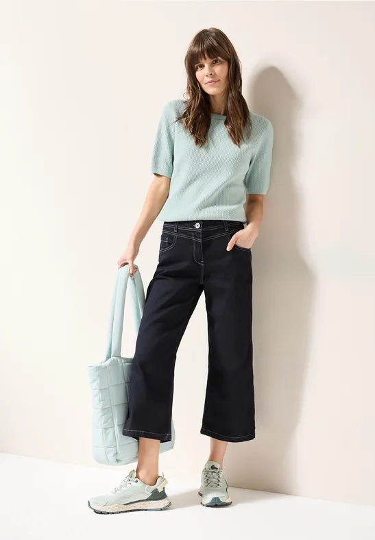 Cropped Jeans mit weitem Bein