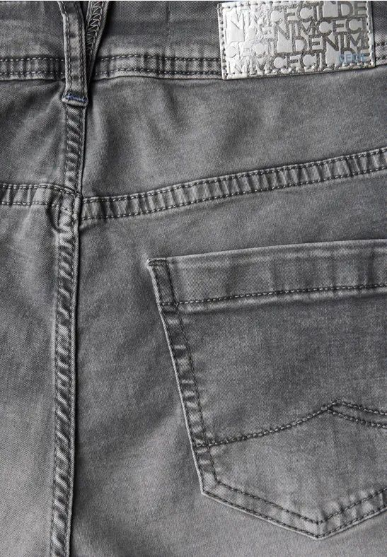 Lässige Denim Bermuda Shorts