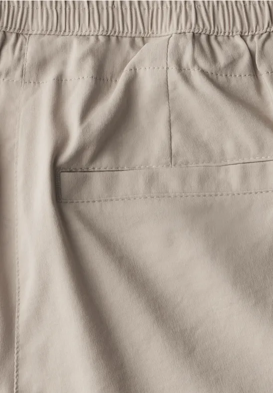Hose mit Kordelzug und lässiger Passform
