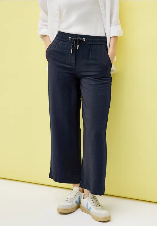 Locker geschnittene, weite Culottes