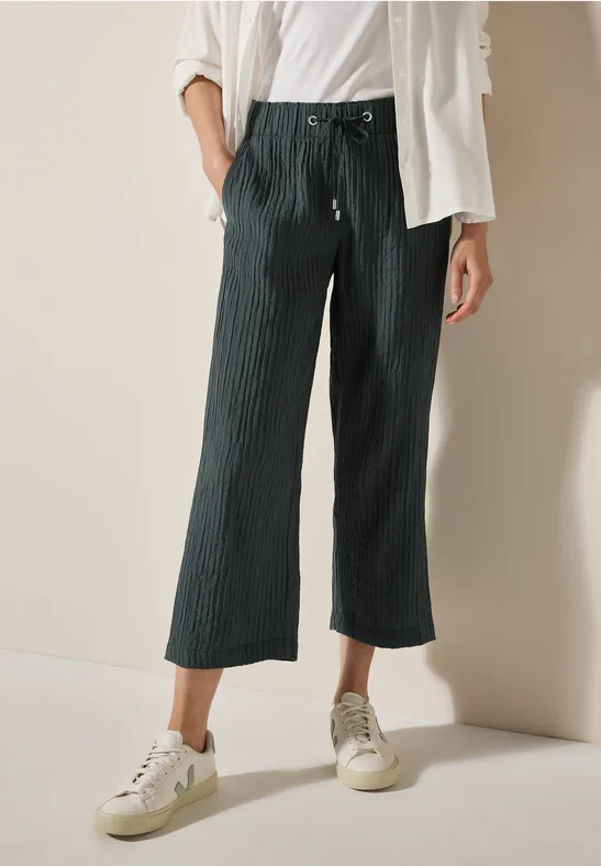 Weite, strukturierte Cropped Hose