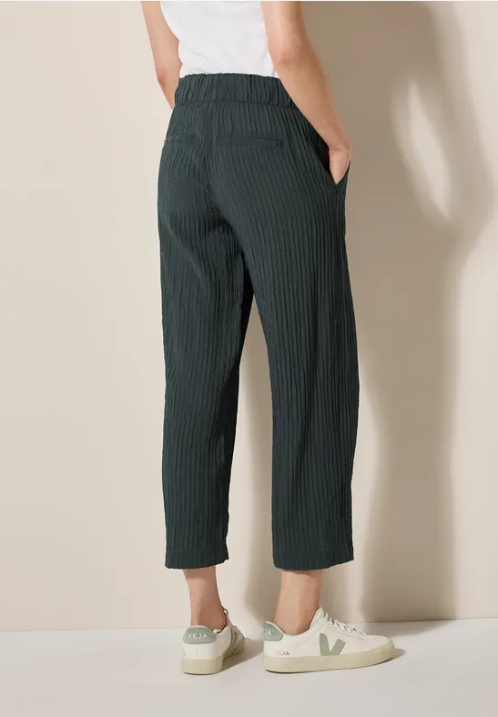 Weite, strukturierte Cropped Hose