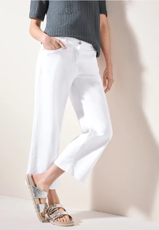 Weiße, weite Cropped Jeans