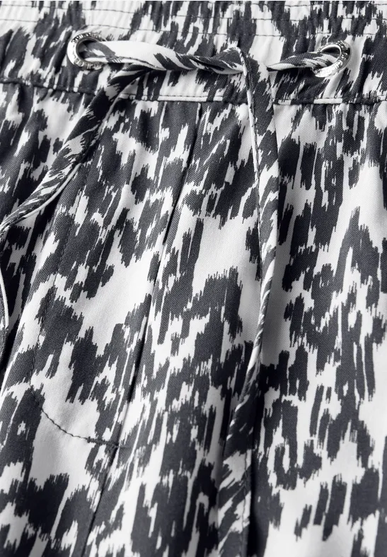 Weitbeinige, bedruckte Culottes