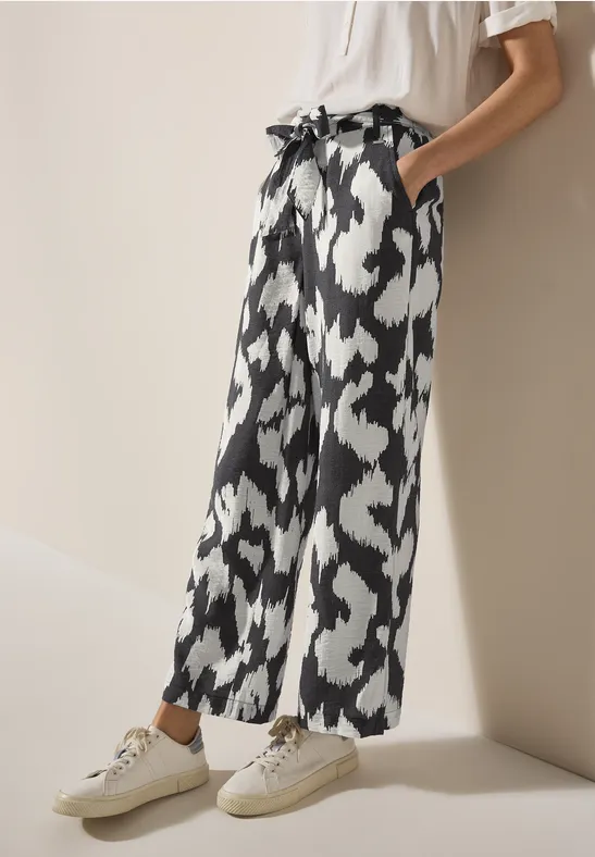 Gemusterte lässige Hose mit weitem Bein
