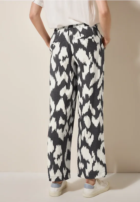 Gemusterte lässige Hose mit weitem Bein