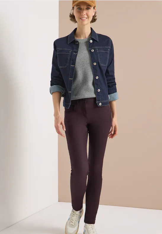 Schlanke Hose im Leder-Look