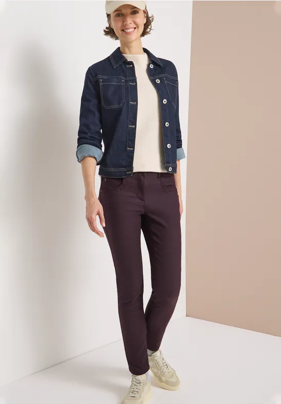 Schlanke Hose im Leder-Look