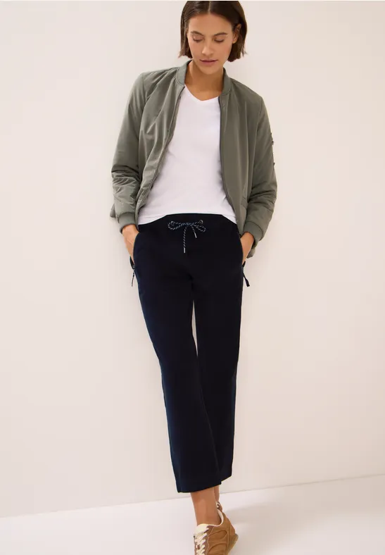 Cordhose im Casual Fit mit Reißverschlusstaschen