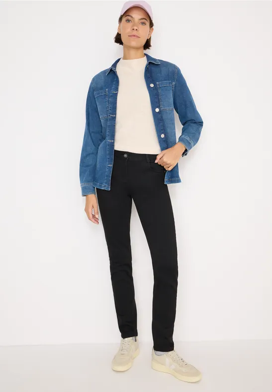 Schlank geschnittene High Waist Jeans