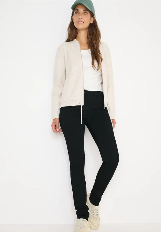 Schlank geschnittene High Waist Jeans