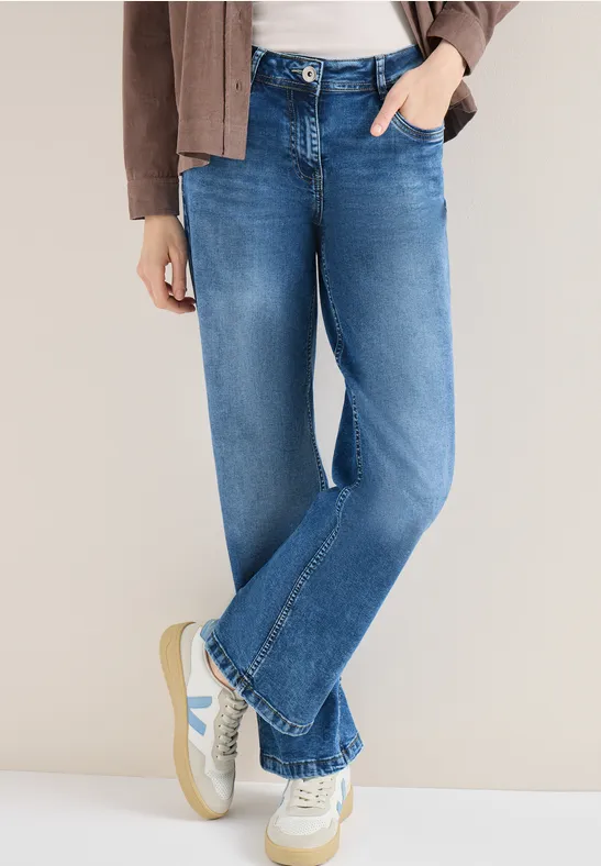 Cropped Jeans mit weitem Bein