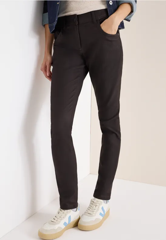Braune Slim Fit Hose im Lederlook
