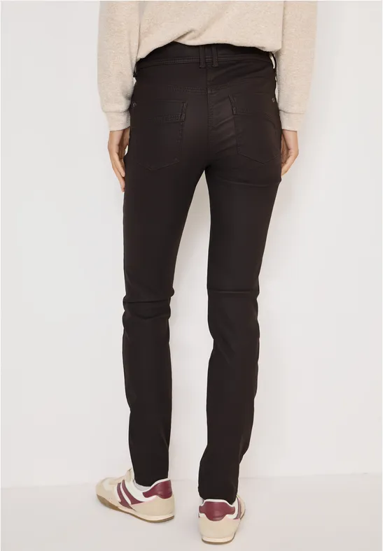 Braune Slim Fit Hose im Lederlook