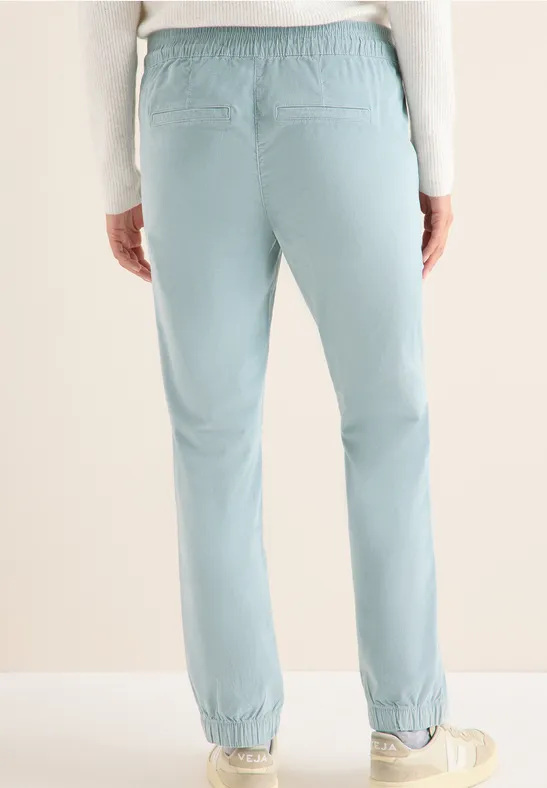 Lässige Cord-Jogginghose im Casual Fit