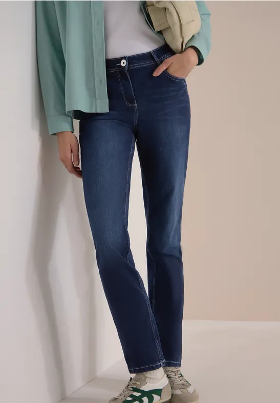 Jeans mit geradem Bein und dunkler Waschung