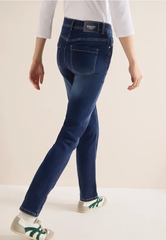 Jeans mit geradem Bein und dunkler Waschung