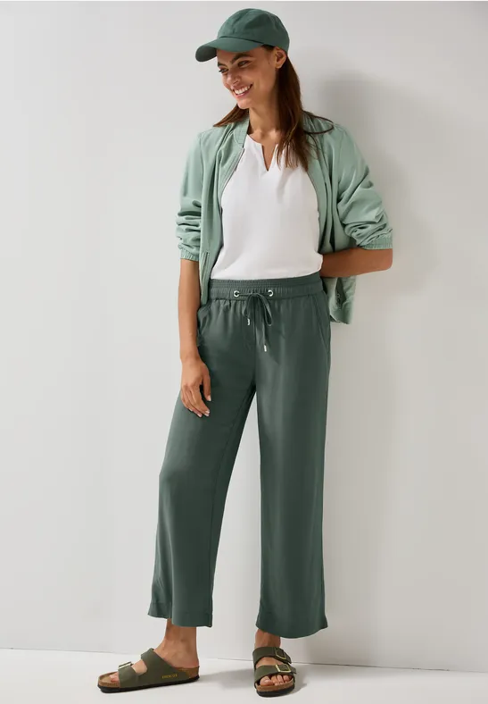 Gerade Hose mit lockerer Passform