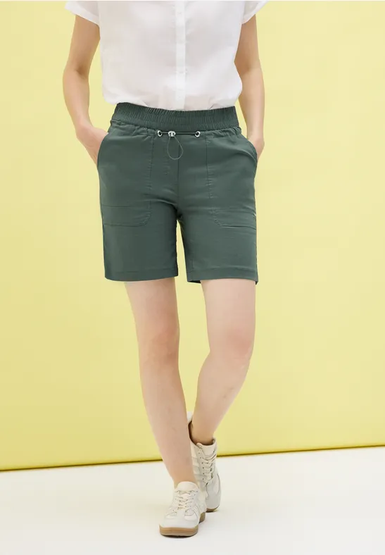 Lässige, elastische Sommer-Shorts