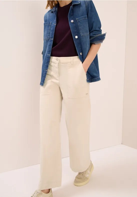 Cordhose mit weitem Bein und hoher Taille