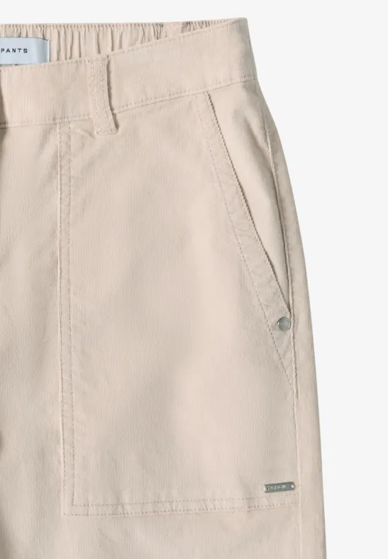 Cordhose mit weitem Bein und hoher Taille