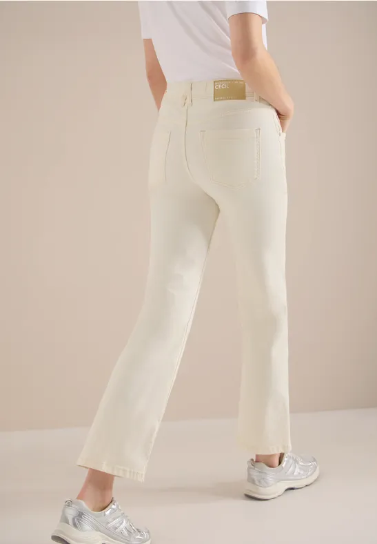 Ecrufarbene Bootcut Jeans mit hohem Bund