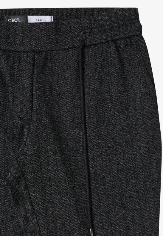 Lässige Hose mit schmalem Bein