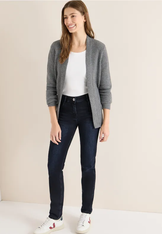 Lässige, dunkel gewaschene Jeans