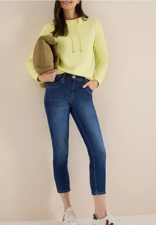 Mid-Waist Slim Leg Casual Jeans