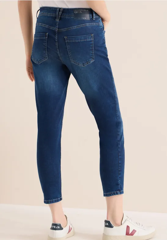 Mid-Waist Slim Leg Casual Jeans