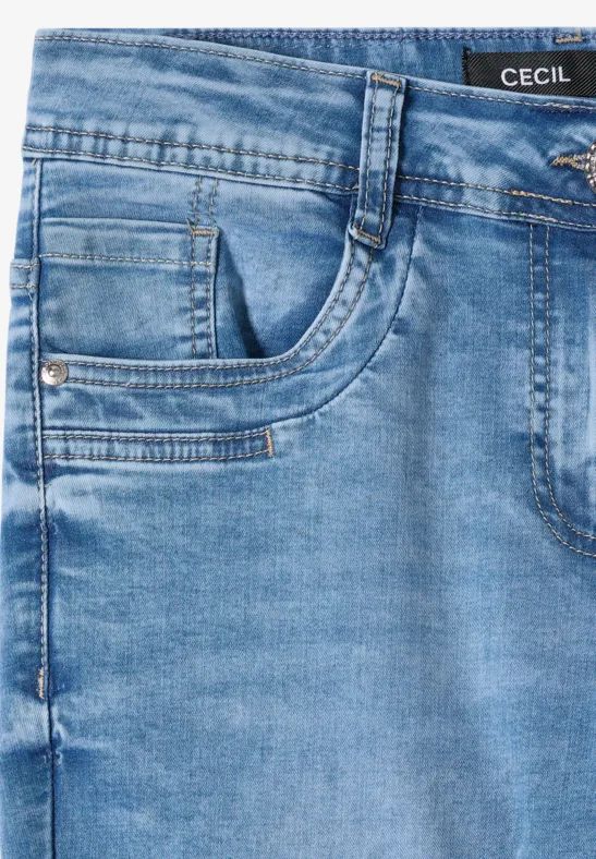 Mid-Waist Slim Leg Casual Jeans