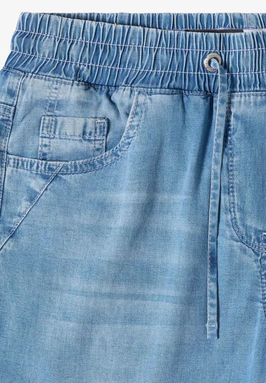 Weite Jeanshose mit Kordelzug