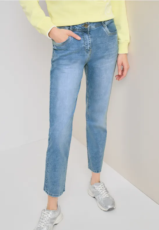 Gerade Jeans mit hohem Bund