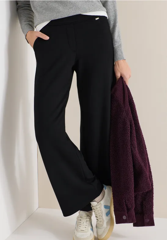 Klassische Straight Leg Hose mit Hoher Taille