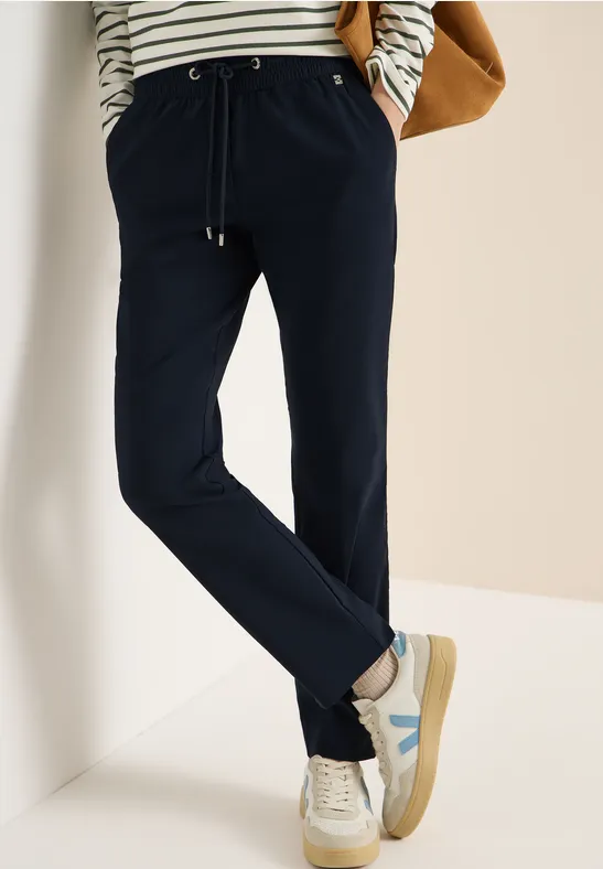 Leichte Hose mit Kordelzug im Casual Fit