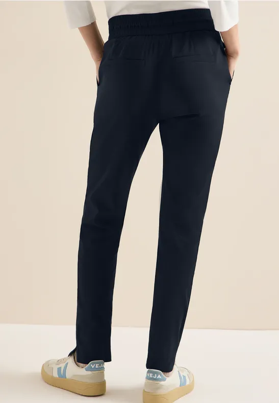 Leichte Hose mit Kordelzug im Casual Fit