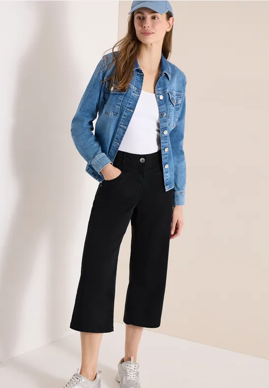 Ausgestellte Culottes mit hohem Bund