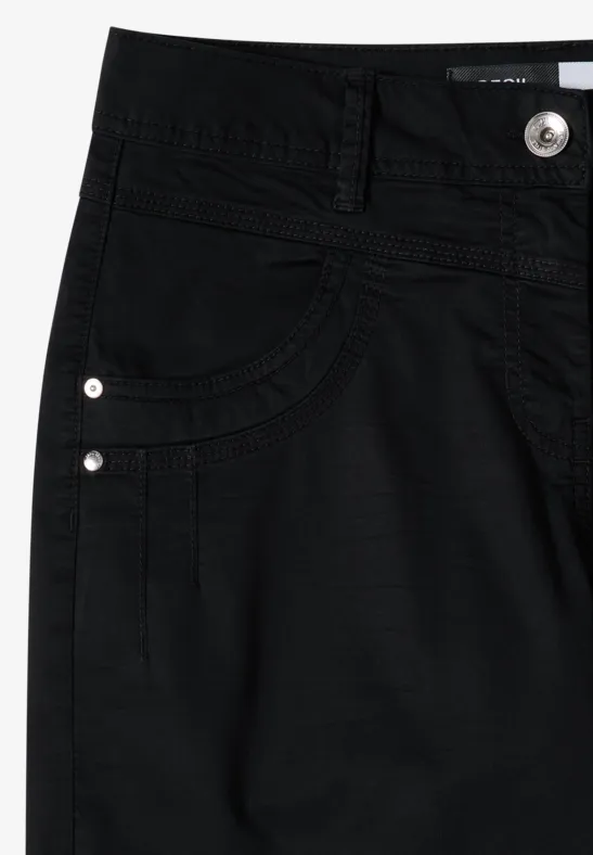 Ausgestellte Culottes mit hohem Bund