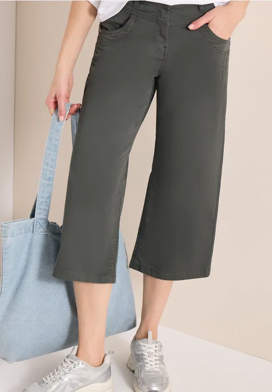 Damen Culottes mit hohem Bund und ausgestelltem Bein