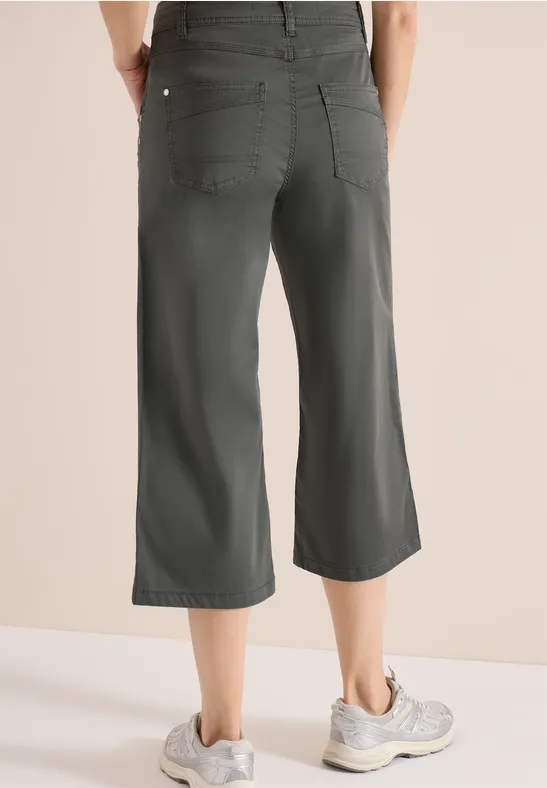 Damen Culottes mit hohem Bund und ausgestelltem Bein