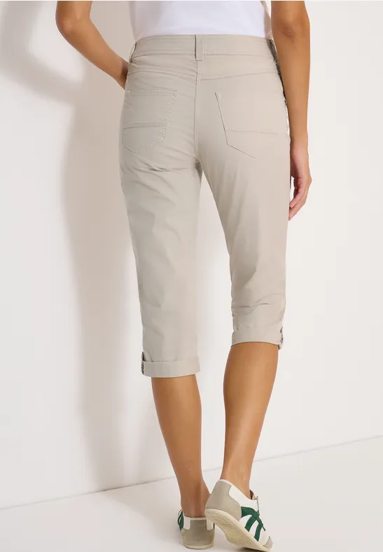 Lässige beige Caprihose mit Umschlag