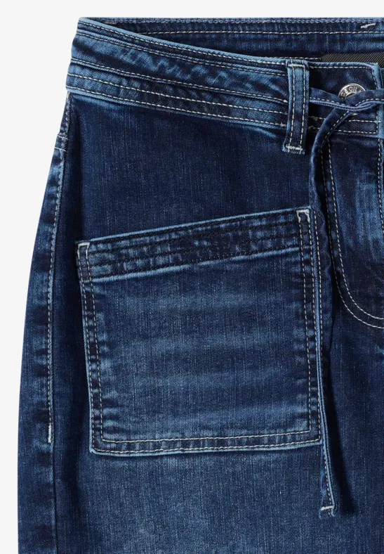 Locker geschnittene Jeans mit Kordelzug
